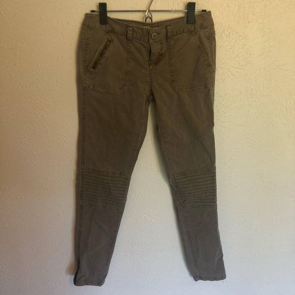 Greenish tan slim/skinny cargo pants